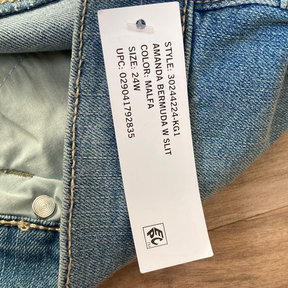 Gloria Vanderbilt Amanda Bermuda jean short flawless stretch classic rise 24W - Picture 6 of 16